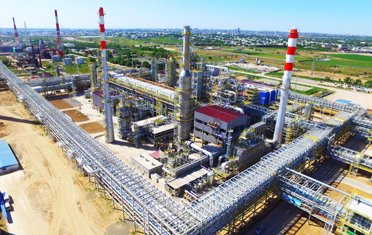 Nhà máy lọc dầu, Shymkent, Kazakhstan
